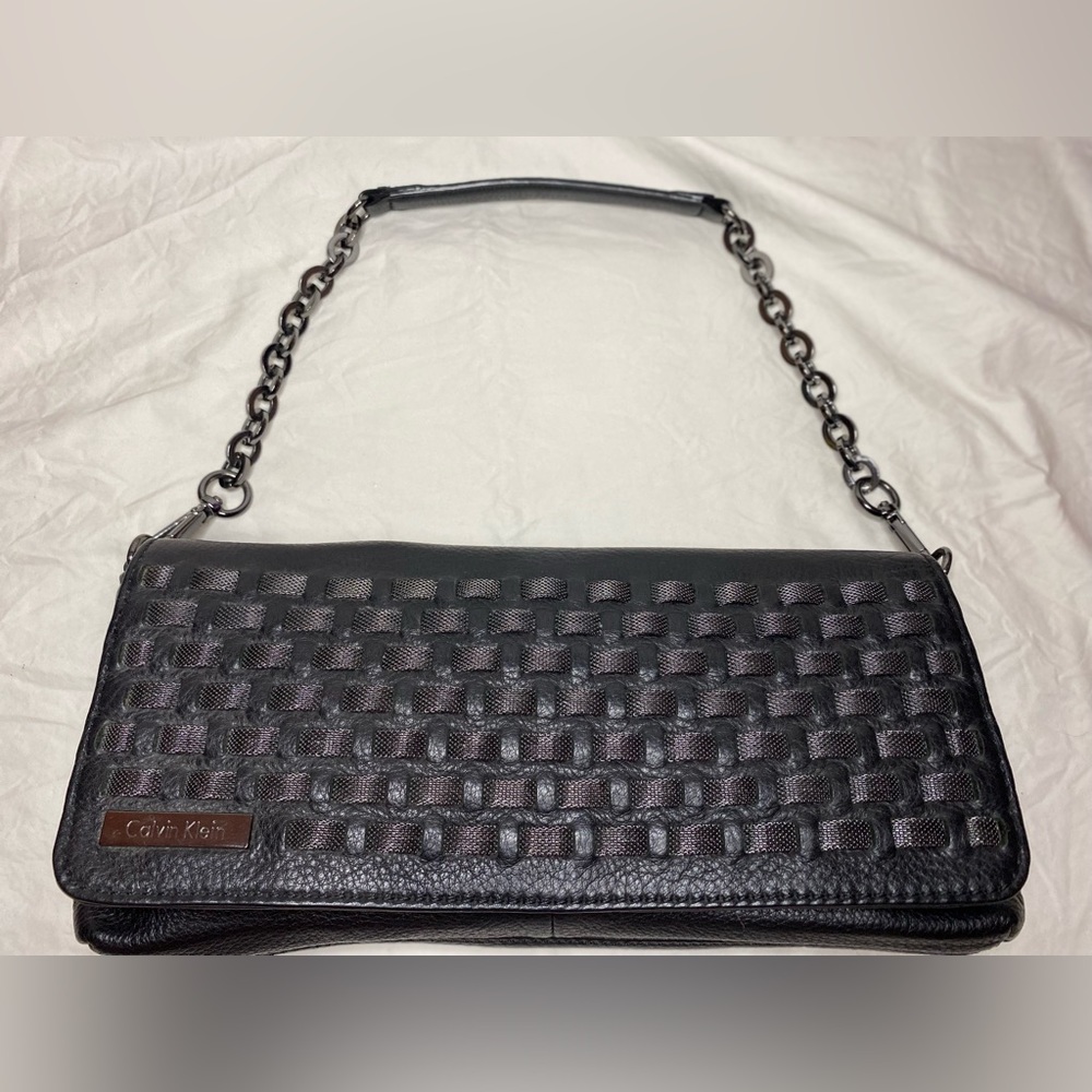 ⭐️CALVIN KLEIN⭐️ EUC Black Leather Shoulder Bag $40